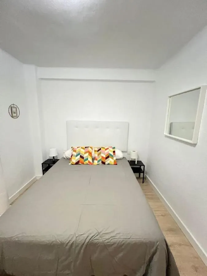 Holidays2Malaga Dr Maranon 3 Bedrooms Terrace Aircon North Malaga City 0*,