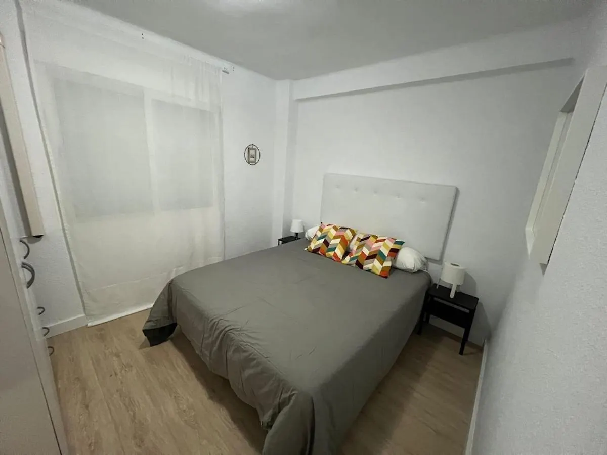 Holidays2Malaga Dr Maranon 3 Bedrooms Terrace Aircon North Malaga City
